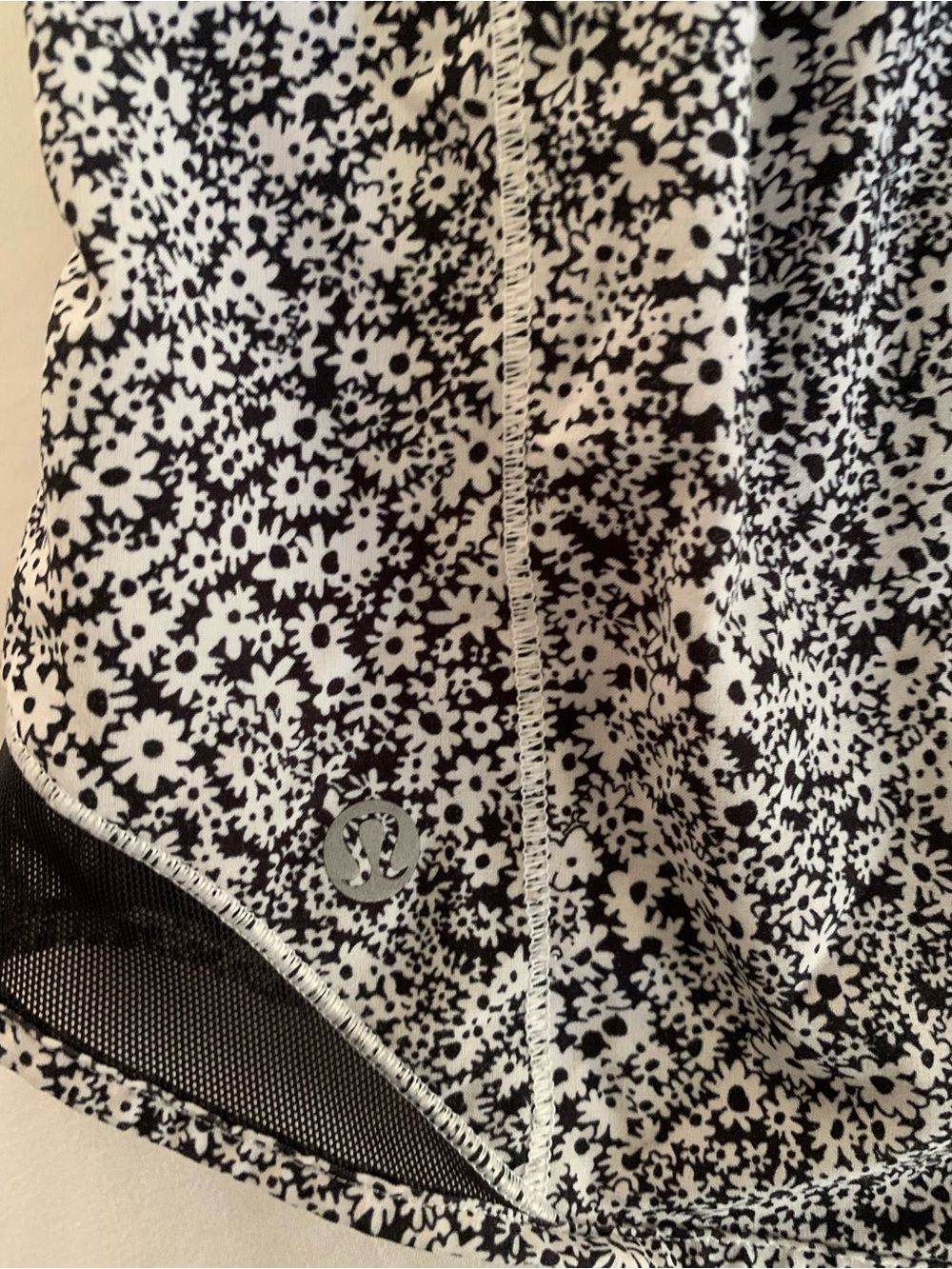 Lululemon Black & White Floral Athletic Skirt